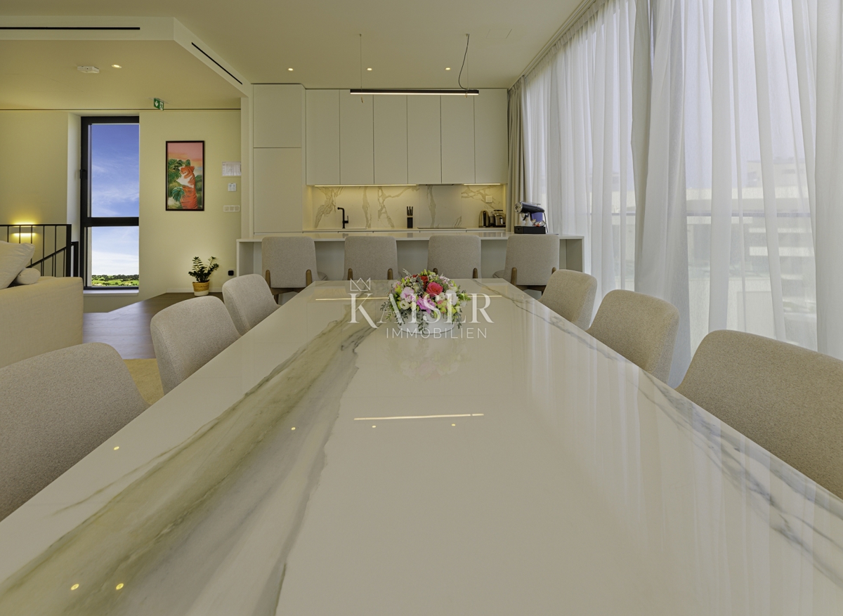 Istria, Umago, Salvore - villa di lusso nel resort, con tre camere da letto, 427m2