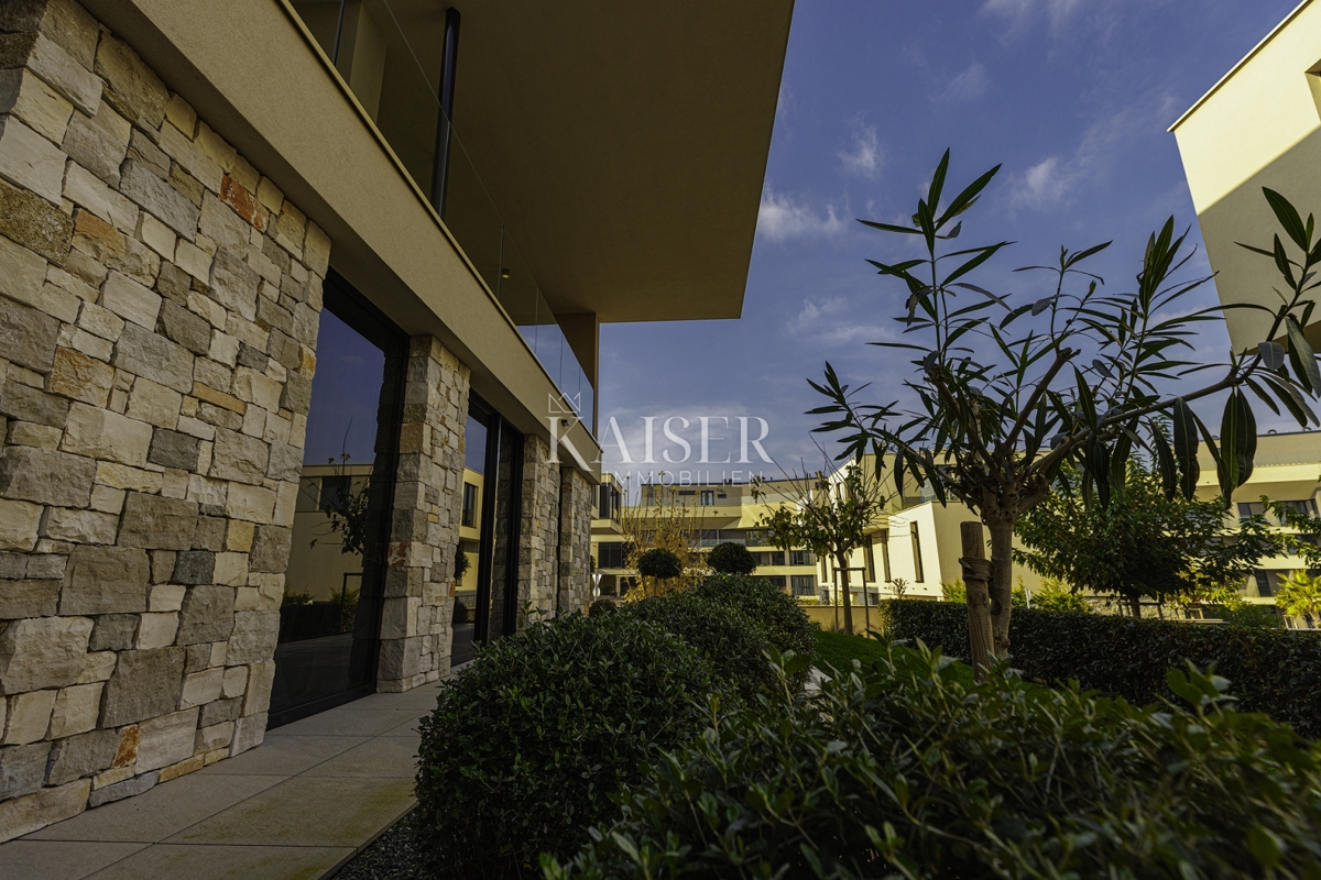 Istria, Umago, Salvore - villa di lusso nel resort, con tre camere da letto, 427m2