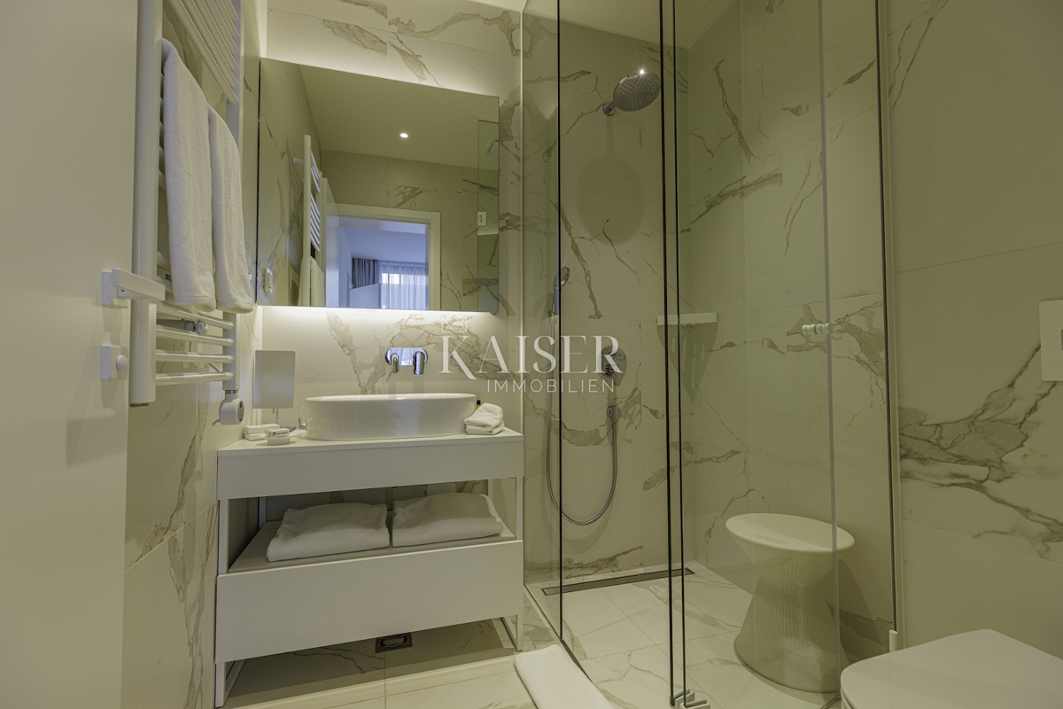 Istria, Umago, Salvore - villa di lusso nel resort, con tre camere da letto, 427m2