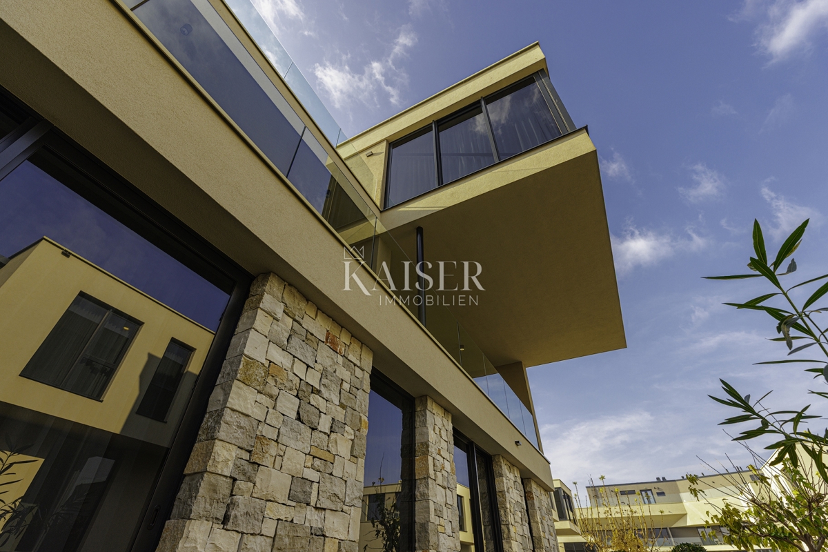 Istria, Umago, Salvore - villa di lusso nel resort, con tre camere da letto, 427m2