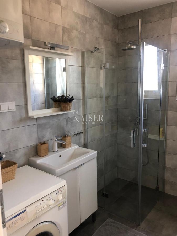 Isola di Lussino, Nerezine, appartamento 58 m2 con vista mare