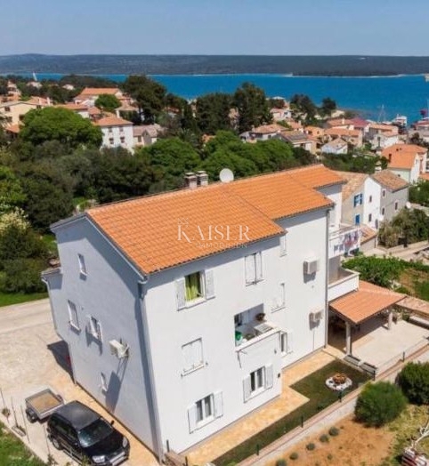 Isola di Lussino, Nerezine, appartamento 58 m2 con vista mare