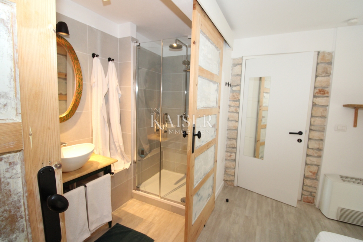 Istria - Parenzo, villa B&amp;B con piscina, vista mare