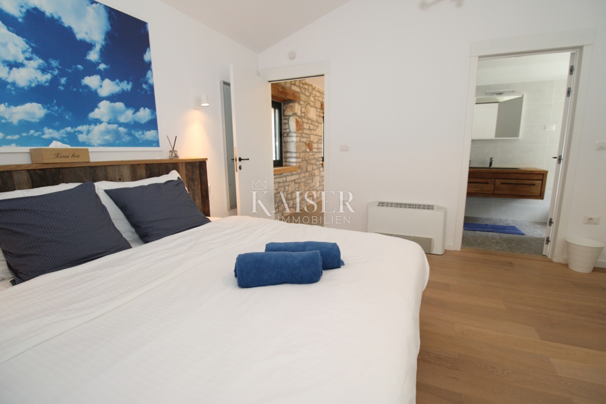 Istria - Parenzo, villa B&amp;B con piscina, vista mare