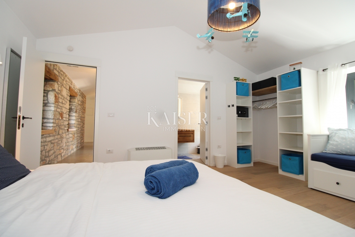 Istria - Parenzo, villa B&amp;B con piscina, vista mare