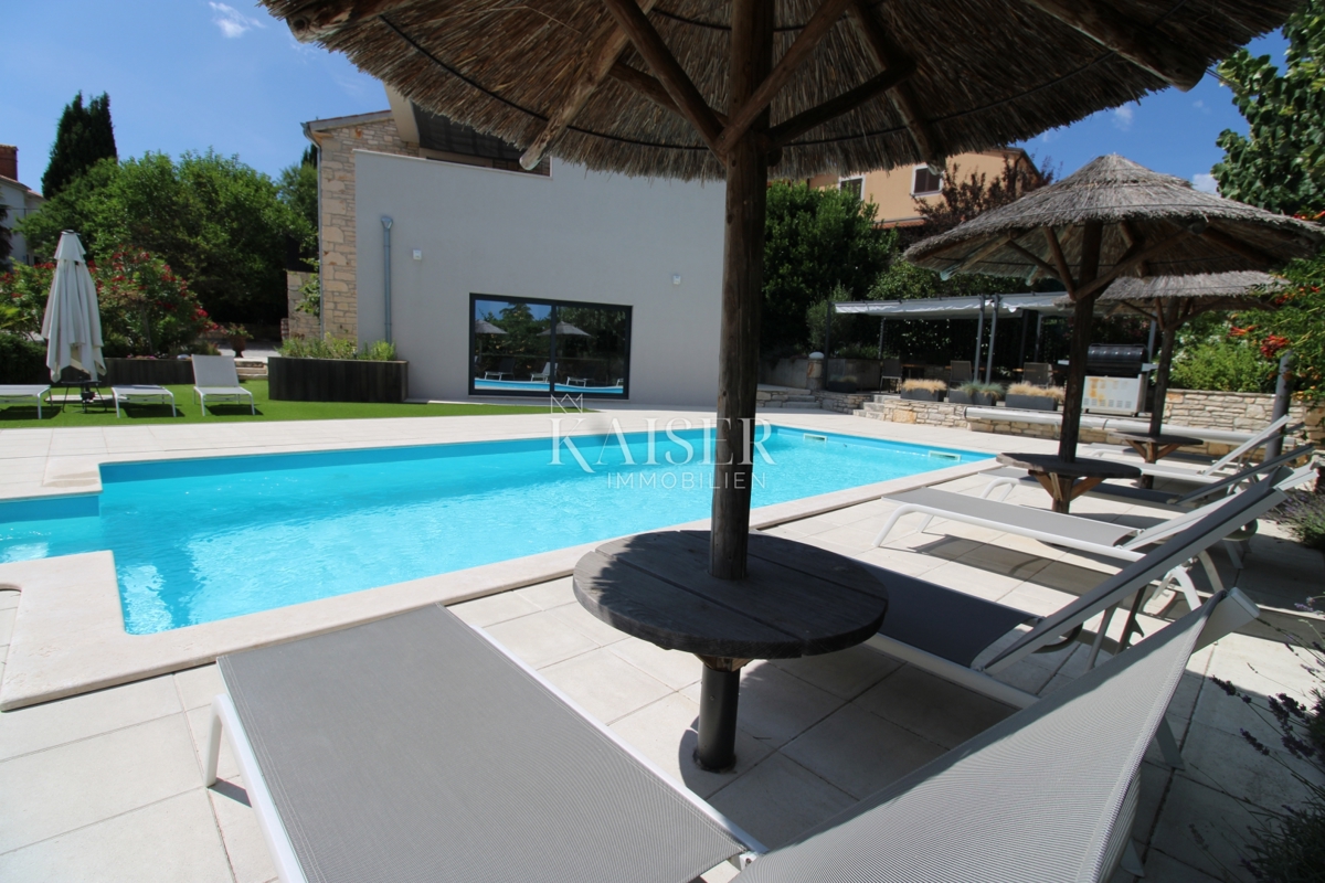 Istria - Parenzo, villa B&amp;B con piscina, vista mare