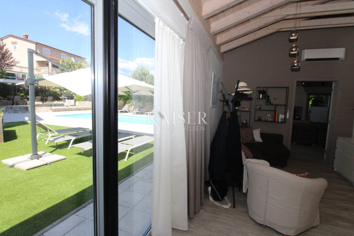 Istria - Parenzo, villa B&amp;B con piscina, vista mare