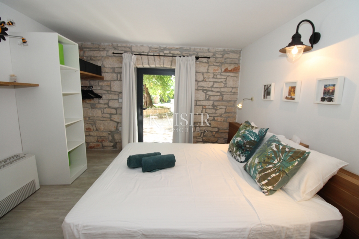 Istria - Parenzo, villa B&amp;B con piscina, vista mare