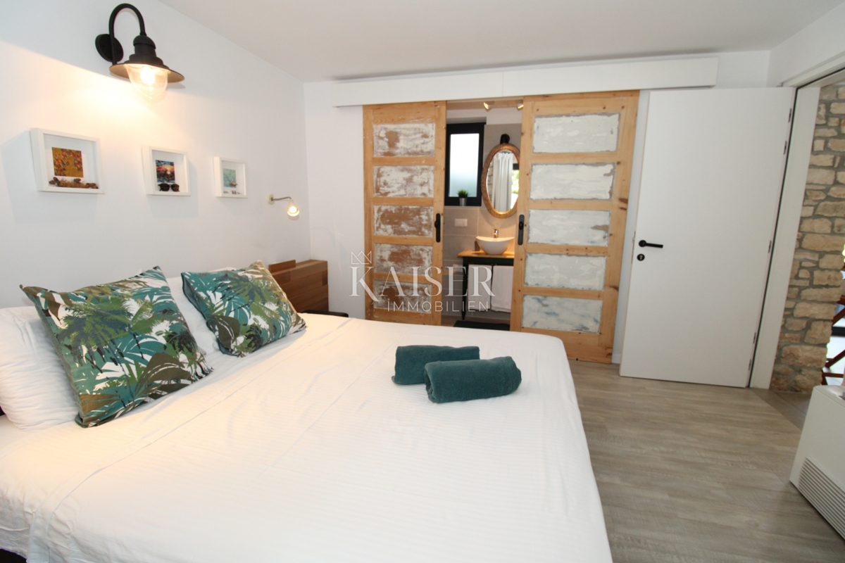 Istria - Parenzo, villa B&amp;B con piscina, vista mare