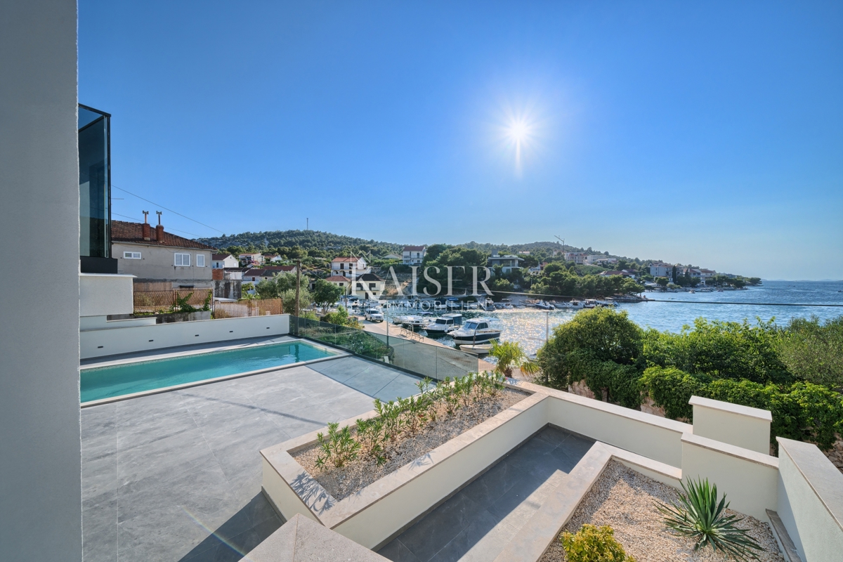 Sebenico, Rogoznica - Villa esclusiva con piscina - nuova costruzione