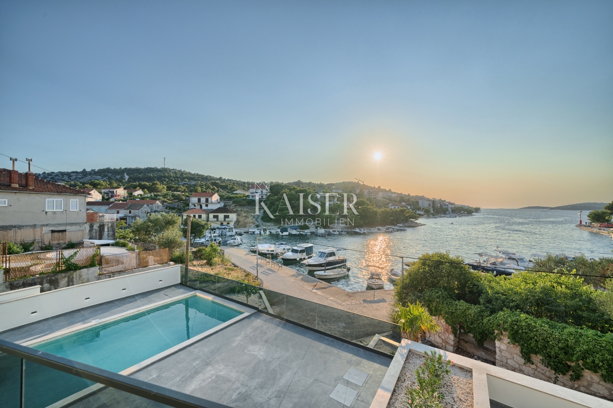 Sebenico, Rogoznica - Villa esclusiva con piscina - nuova costruzione