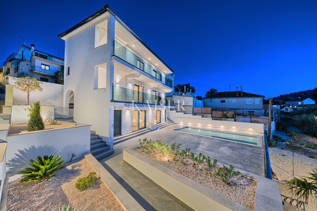 Sebenico, Rogoznica - Villa esclusiva con piscina - nuova costruzione