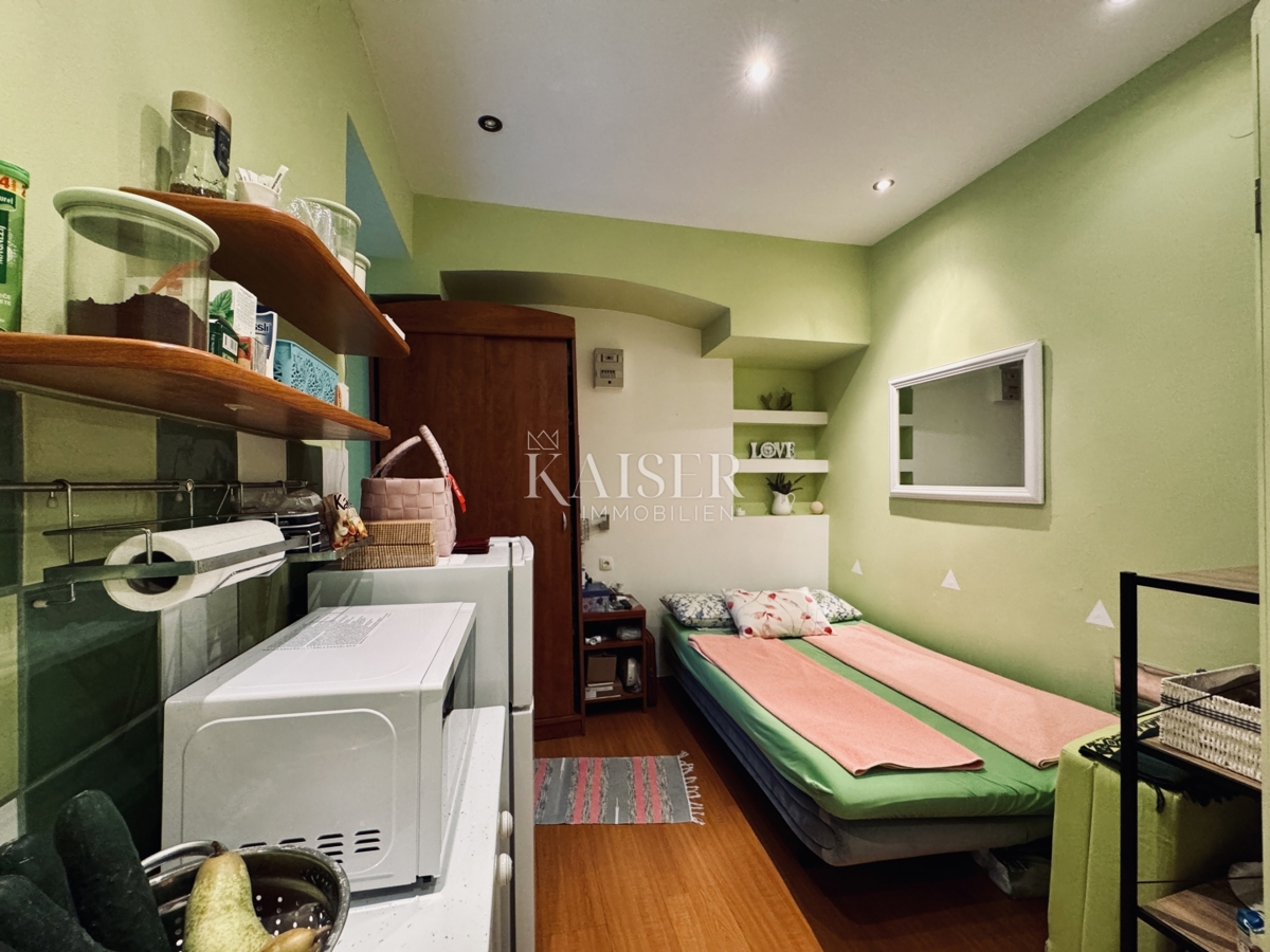 Abbazia – Monolocale 15 m2 in centro, prima fila al mare