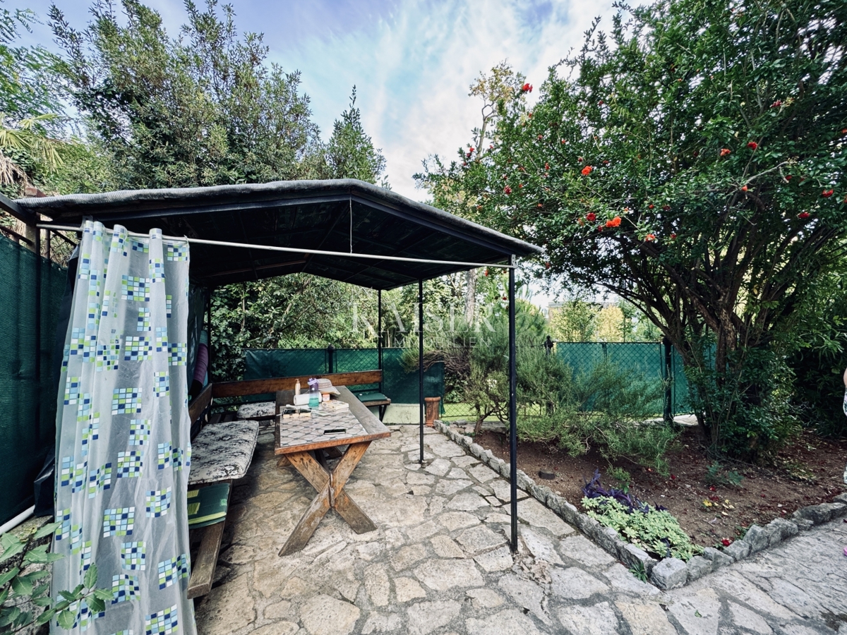 Abbazia – Monolocale 15 m2 in centro, prima fila al mare