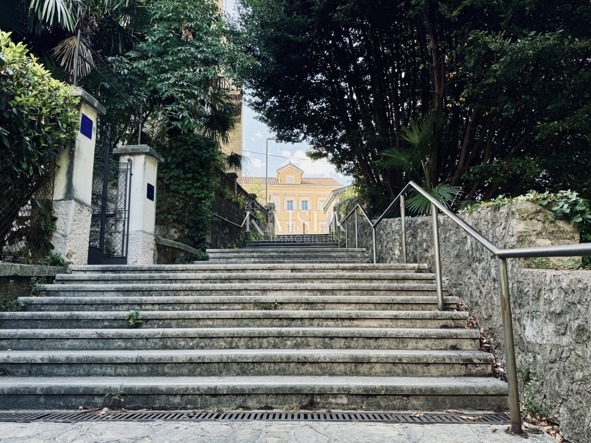 Abbazia – Monolocale 15 m2 in centro, prima fila al mare