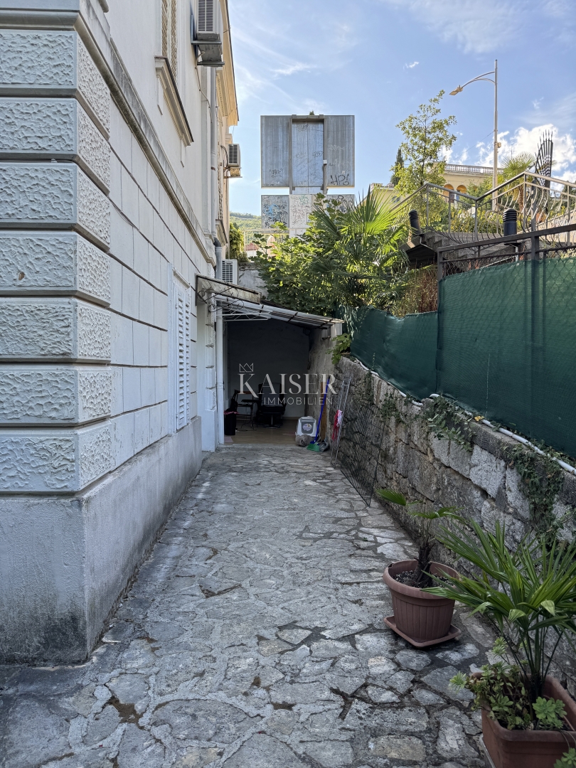 Abbazia – Monolocale 15 m2 in centro, prima fila al mare