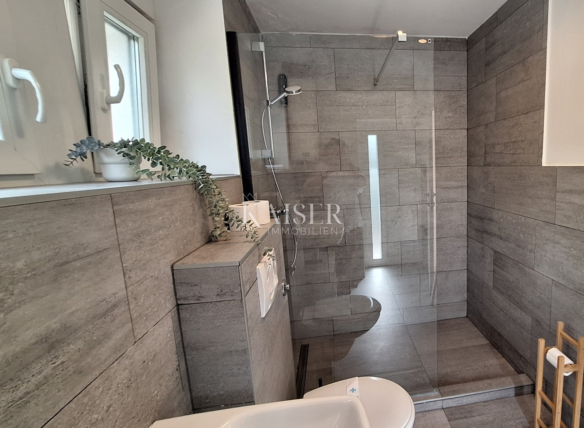 Abbazia, bella casa di famiglia con piscina in una buona posizione