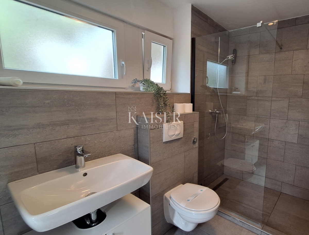 Abbazia, bella casa di famiglia con piscina in una buona posizione