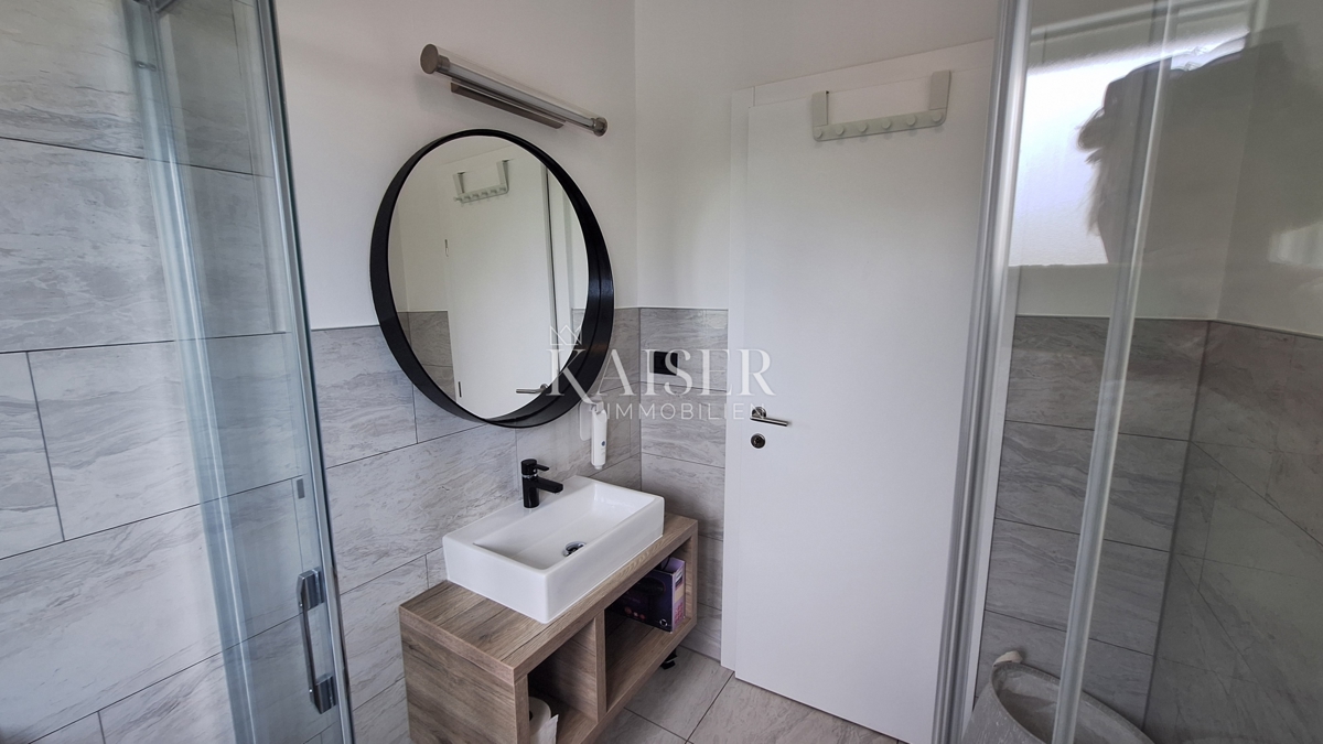 Abbazia, bella casa di famiglia con piscina in una buona posizione