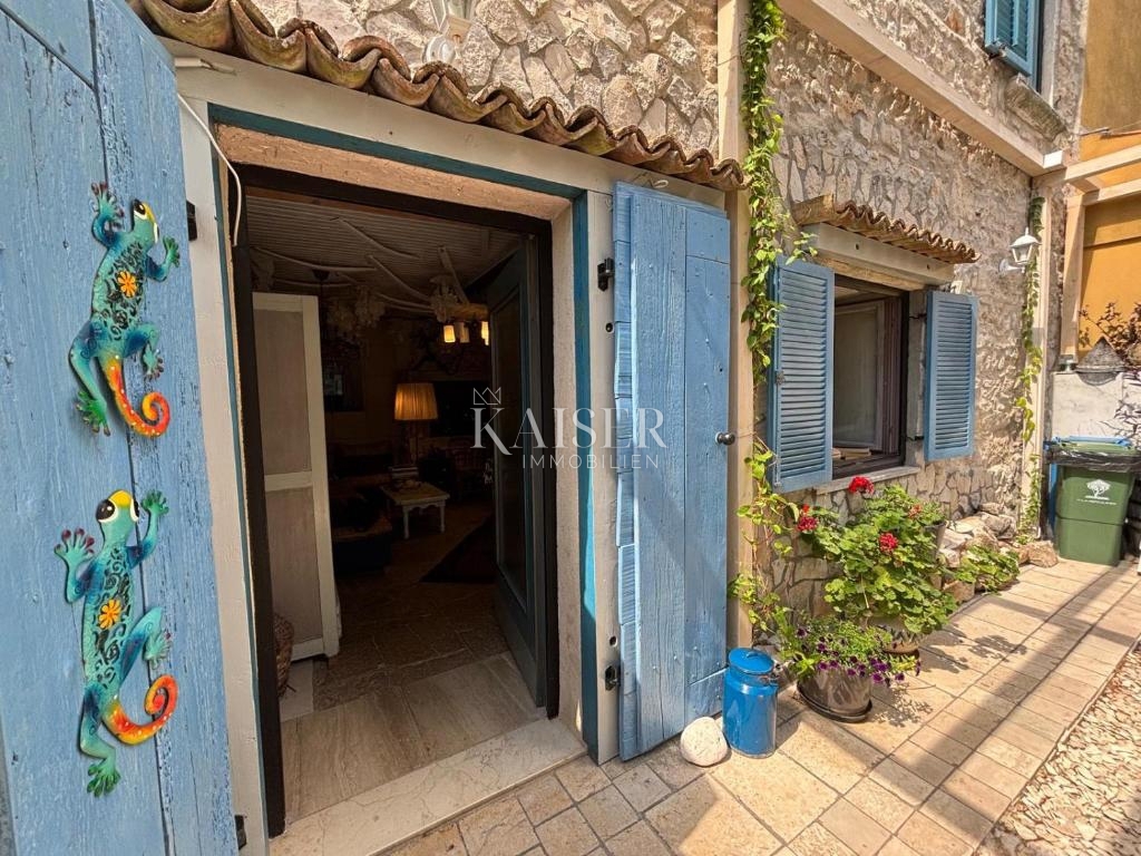 Istria, Marčana - villa tradizionale in pietra con piscina