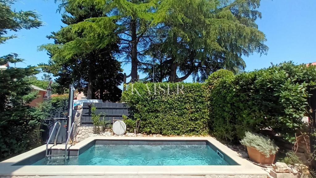 Istria, Marčana - villa tradizionale in pietra con piscina