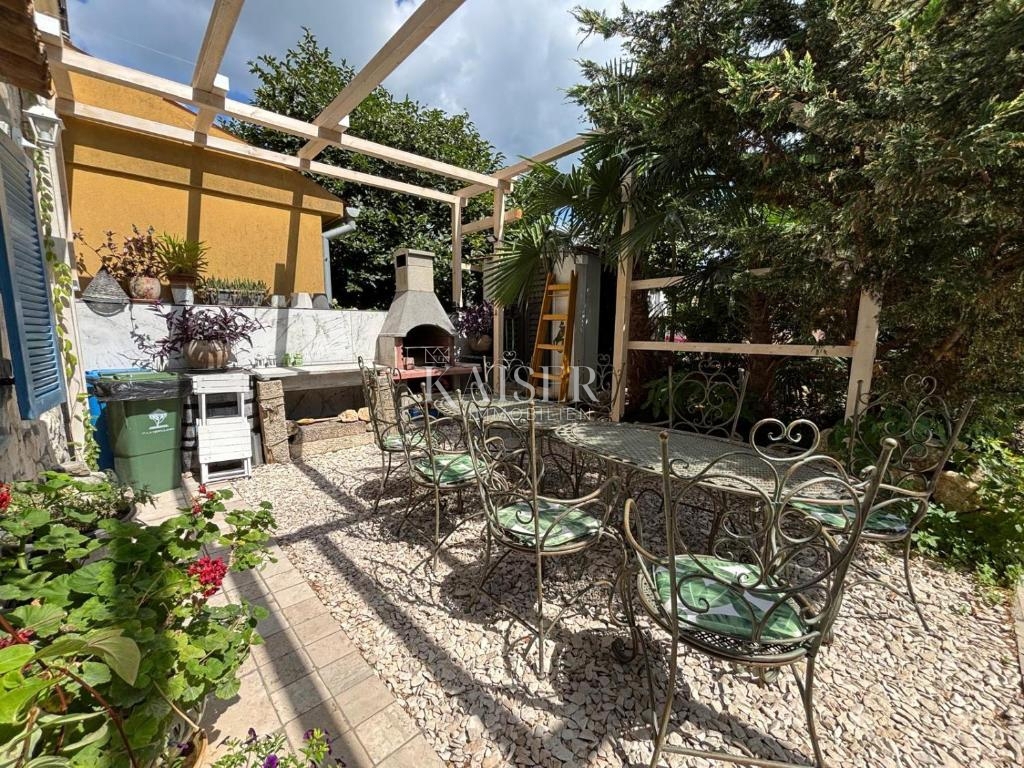 Istria, Marčana - villa tradizionale in pietra con piscina