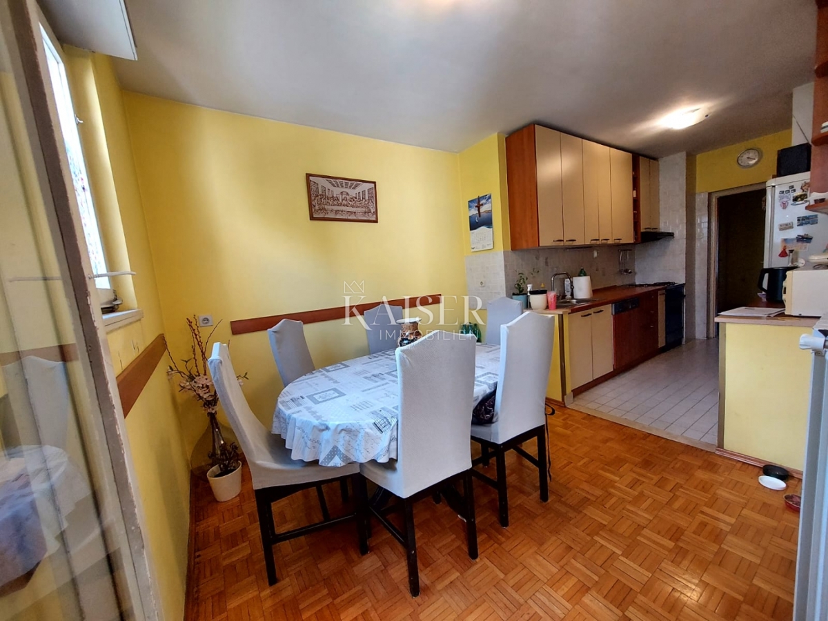 Zara, prima fila al mare - appartamento con quattro camere da letto con vista sulla baia di Jazine