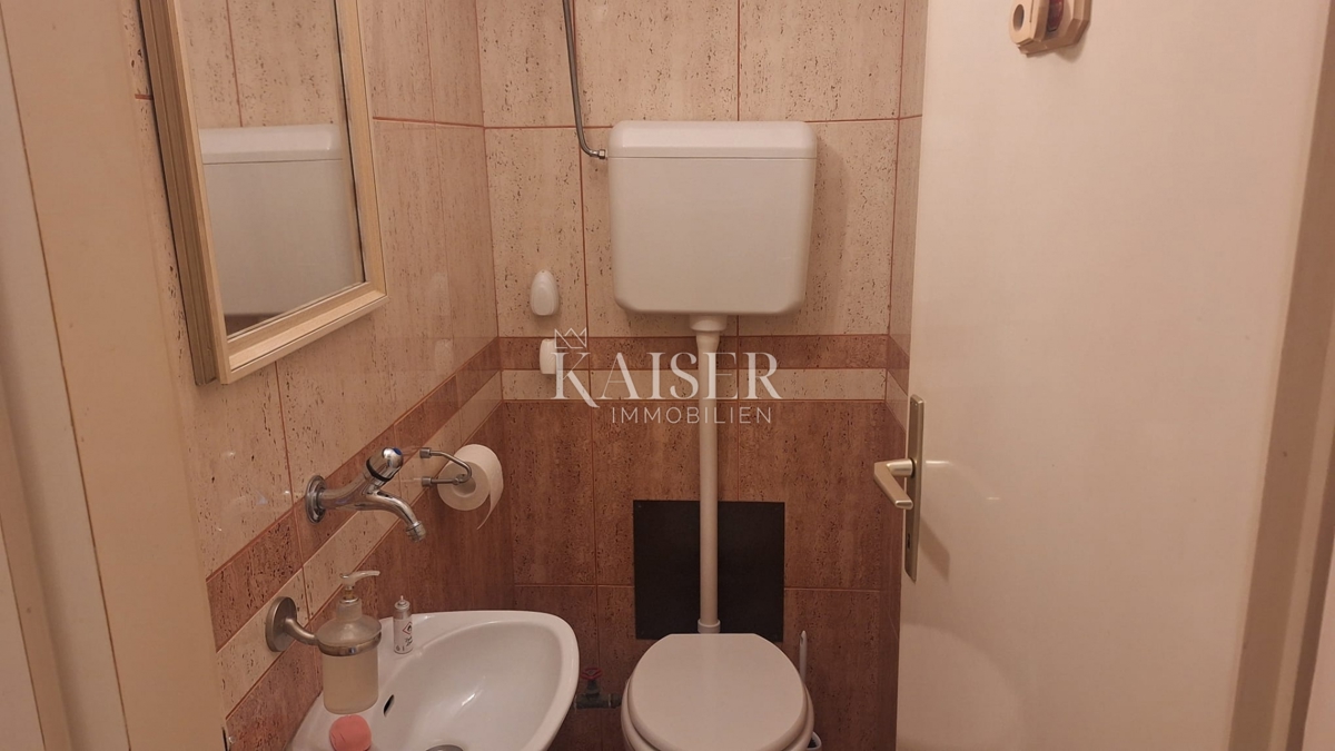 Zara, prima fila al mare - appartamento con quattro camere da letto con vista sulla baia di Jazine