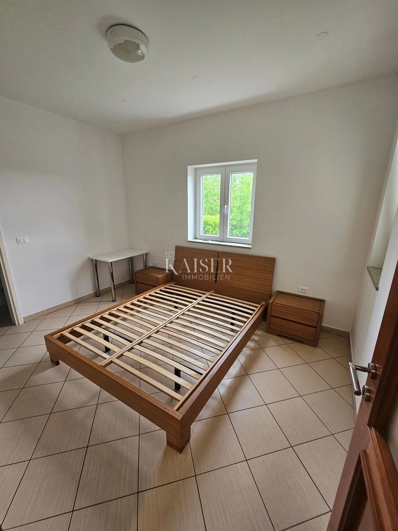 Istria, zona di Umago - appartamento arredato 44m2; 500m dal mare