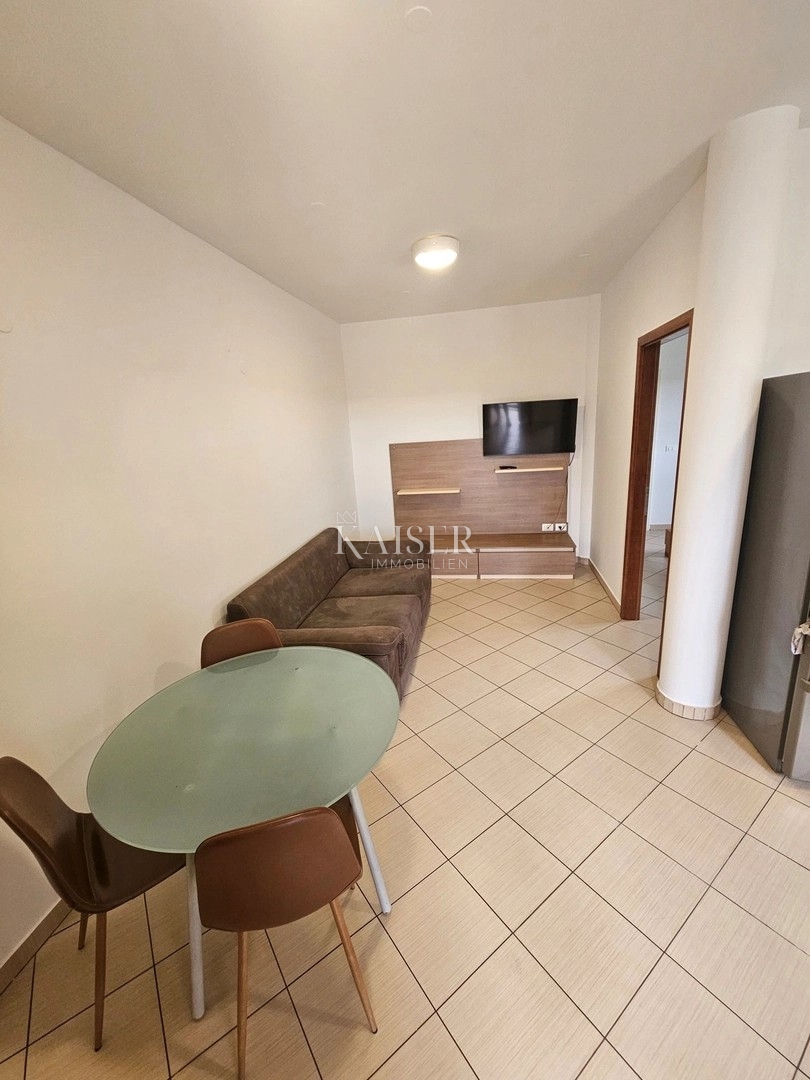 Istria, zona di Umago - appartamento arredato 44m2; 500m dal mare