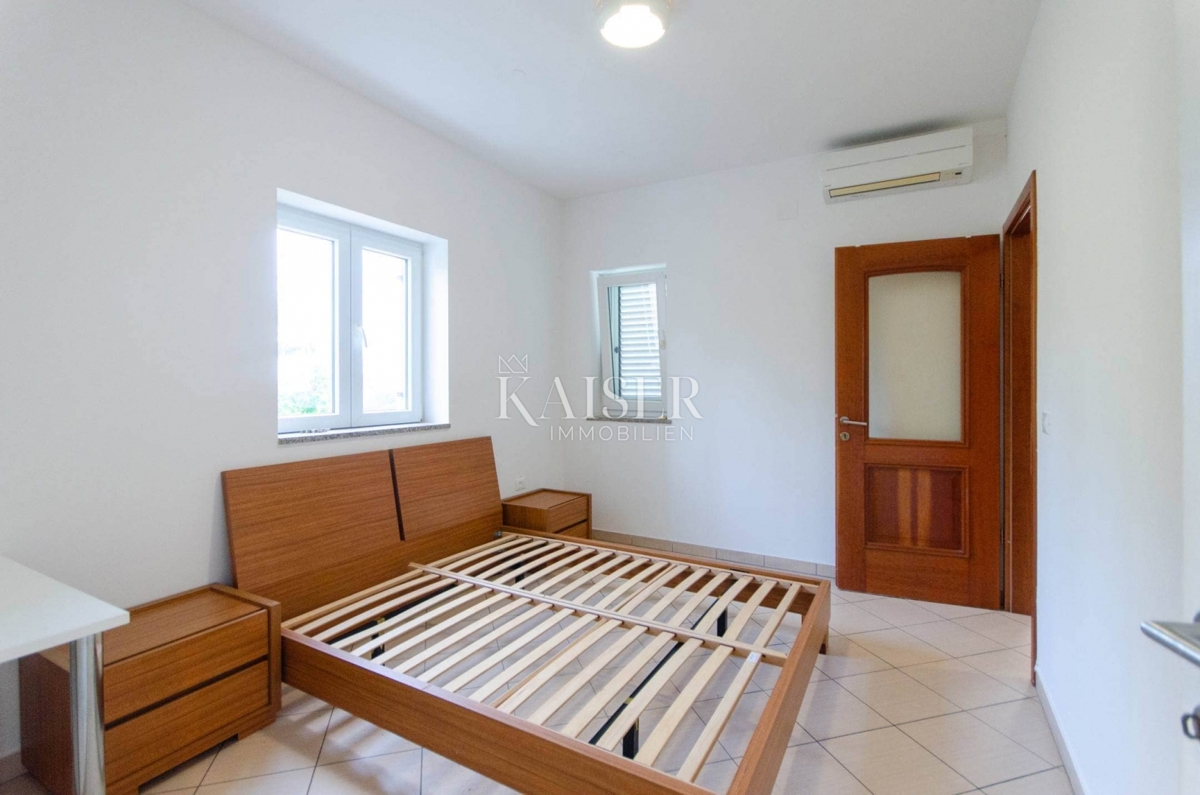 Istria, zona di Umago - appartamento arredato 44m2; 500m dal mare