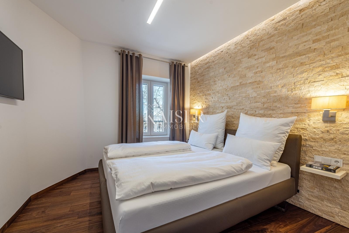 Zara, Poluotok, appartamento duplex in cima a un edificio storico con terrazza panoramica immersa nella vegetazione di platani secolari