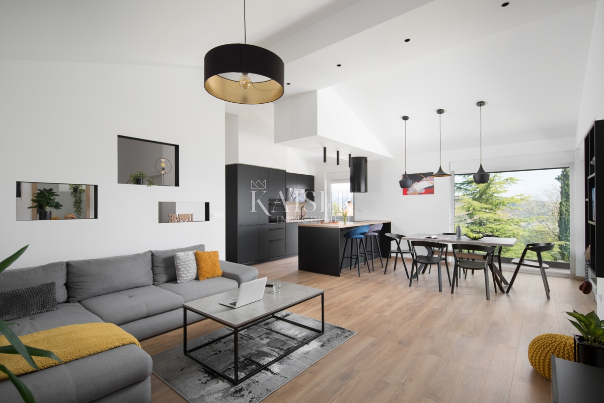 Istria, Labin - Bellissima villa con vista sul mare e sull'isola di Cres