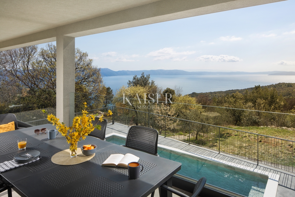Istria, Labin - Bellissima villa con vista sul mare e sull'isola di Cres