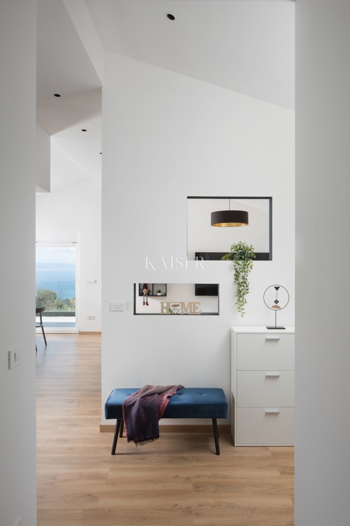 Istria, Labin - Bellissima villa con vista sul mare e sull'isola di Cres