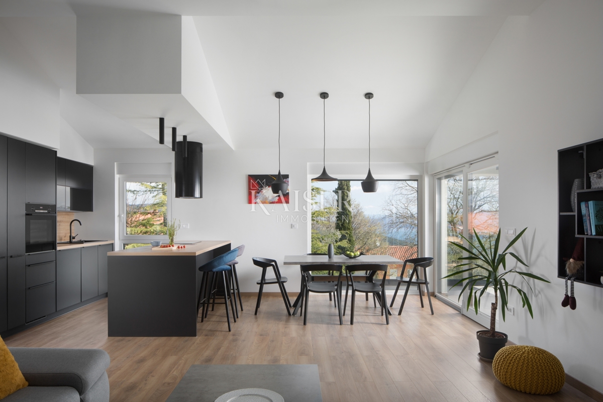 Istria, Labin - Bellissima villa con vista sul mare e sull'isola di Cres