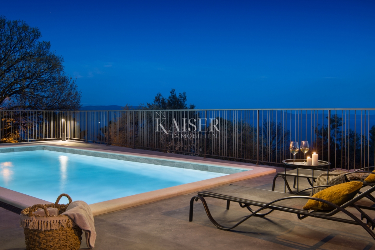 Istria, Labin - Bellissima villa con vista sul mare e sull'isola di Cres