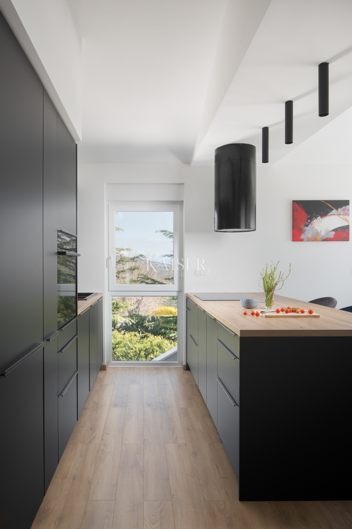 Istria, Labin - Bellissima villa con vista sul mare e sull'isola di Cres