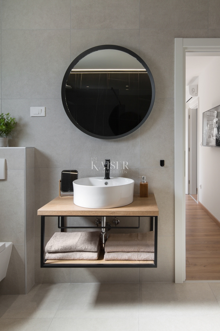 Istria, Labin - Bellissima villa con vista sul mare e sull'isola di Cres