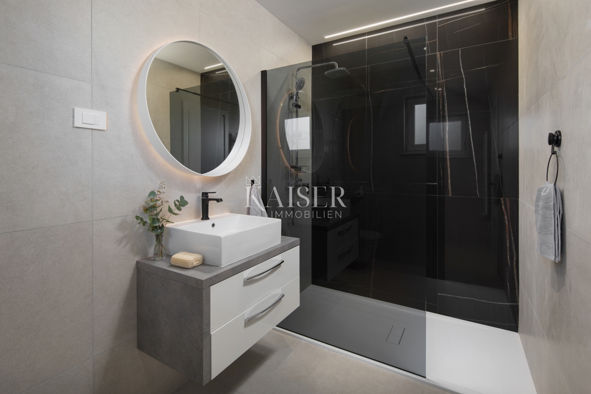 Istria, Labin - Bellissima villa con vista sul mare e sull'isola di Cres