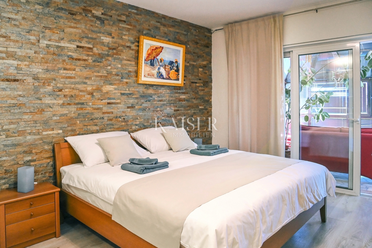 Villa moderna a Kraljevica con piscina, sauna e cantina vinicola 