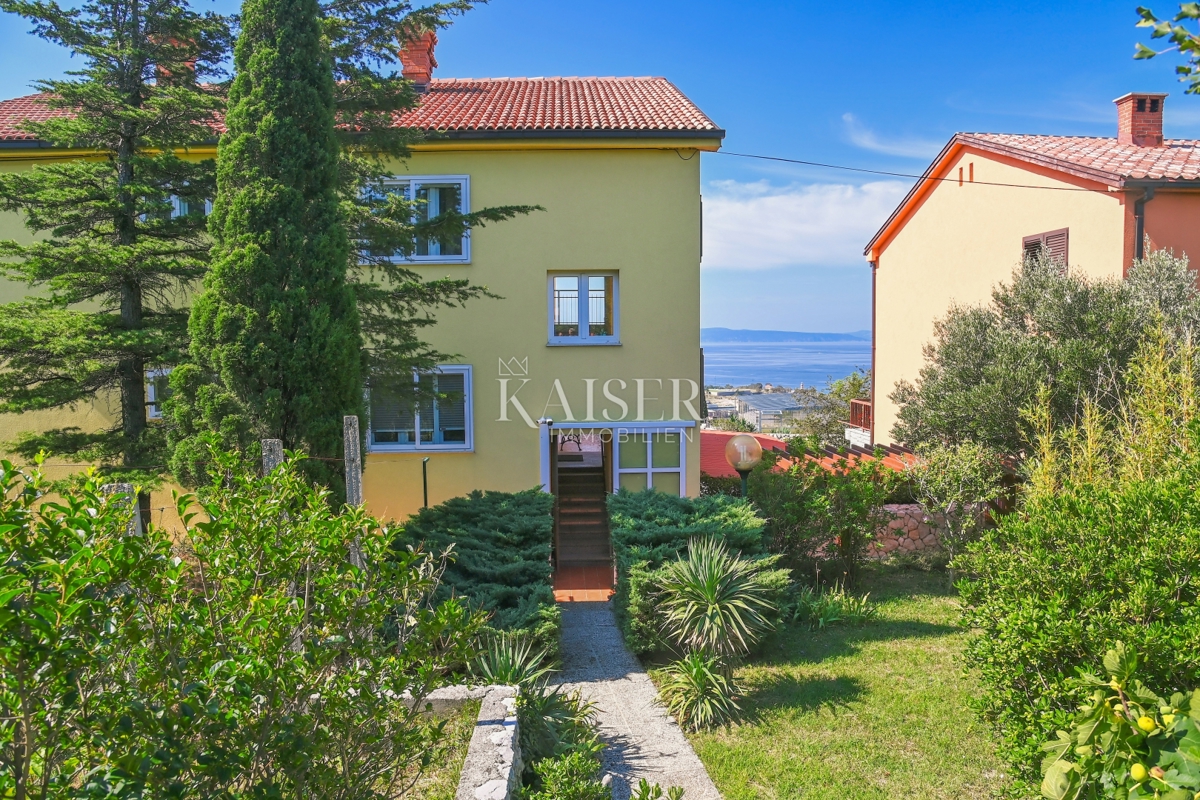 Villa moderna a Kraljevica con piscina, sauna e cantina vinicola 