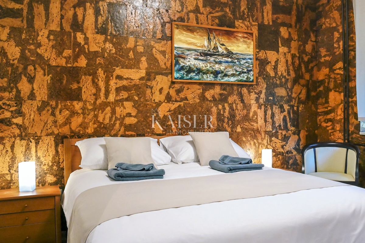 Villa moderna a Kraljevica con piscina, sauna e cantina vinicola 