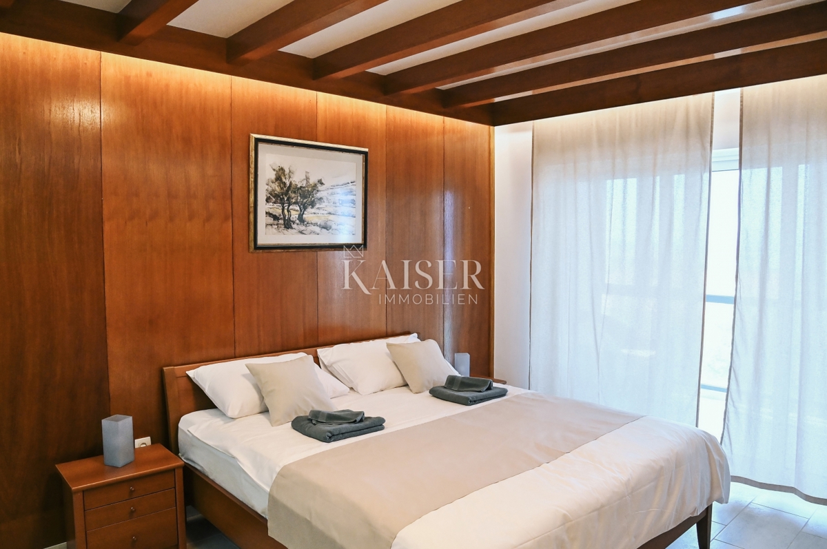 Villa moderna a Kraljevica con piscina, sauna e cantina vinicola 