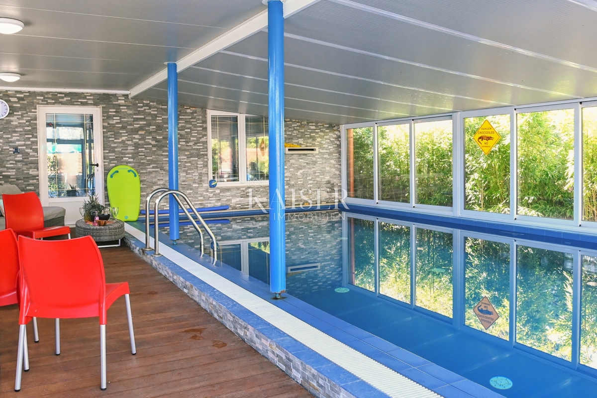 Villa moderna a Kraljevica con piscina, sauna e cantina vinicola 