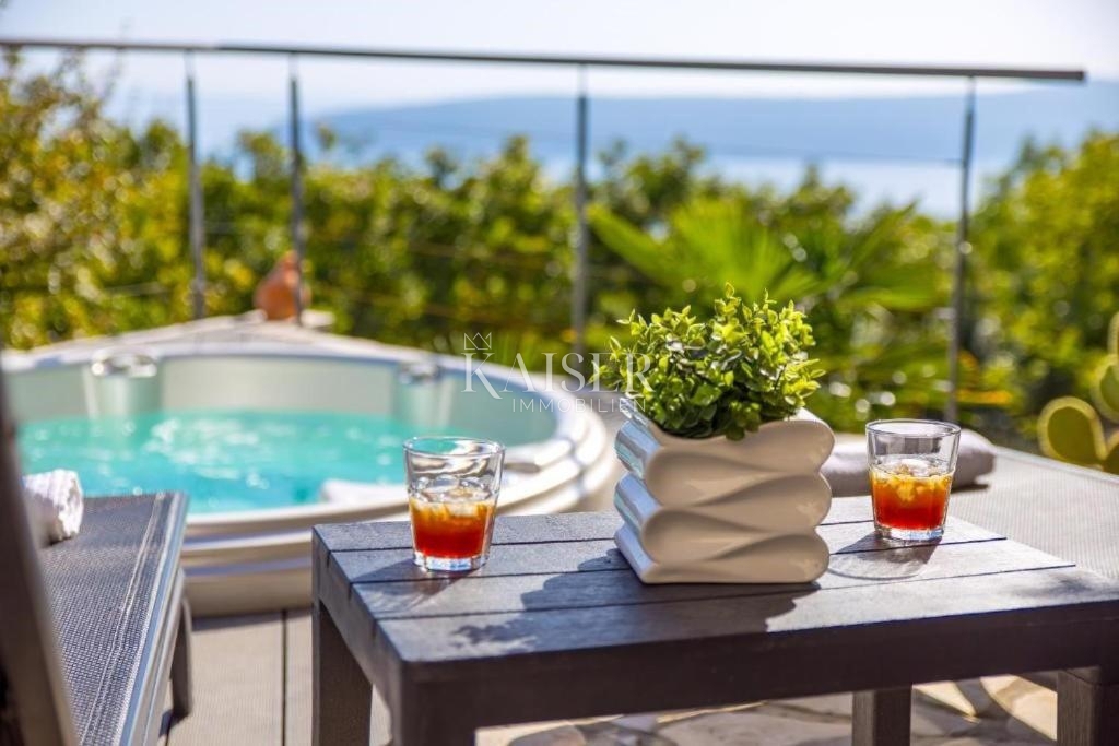 Abbazia, Mošćenička Draga - casa con vista panoramica sul mare, perfetta per una vacanza, 90 m2