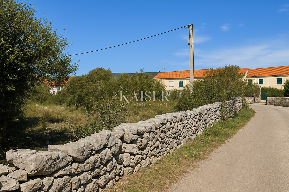 Šibenik – Dubrava | Terreno edificabile di 1819 m² con potenziale per una villa o un investimento