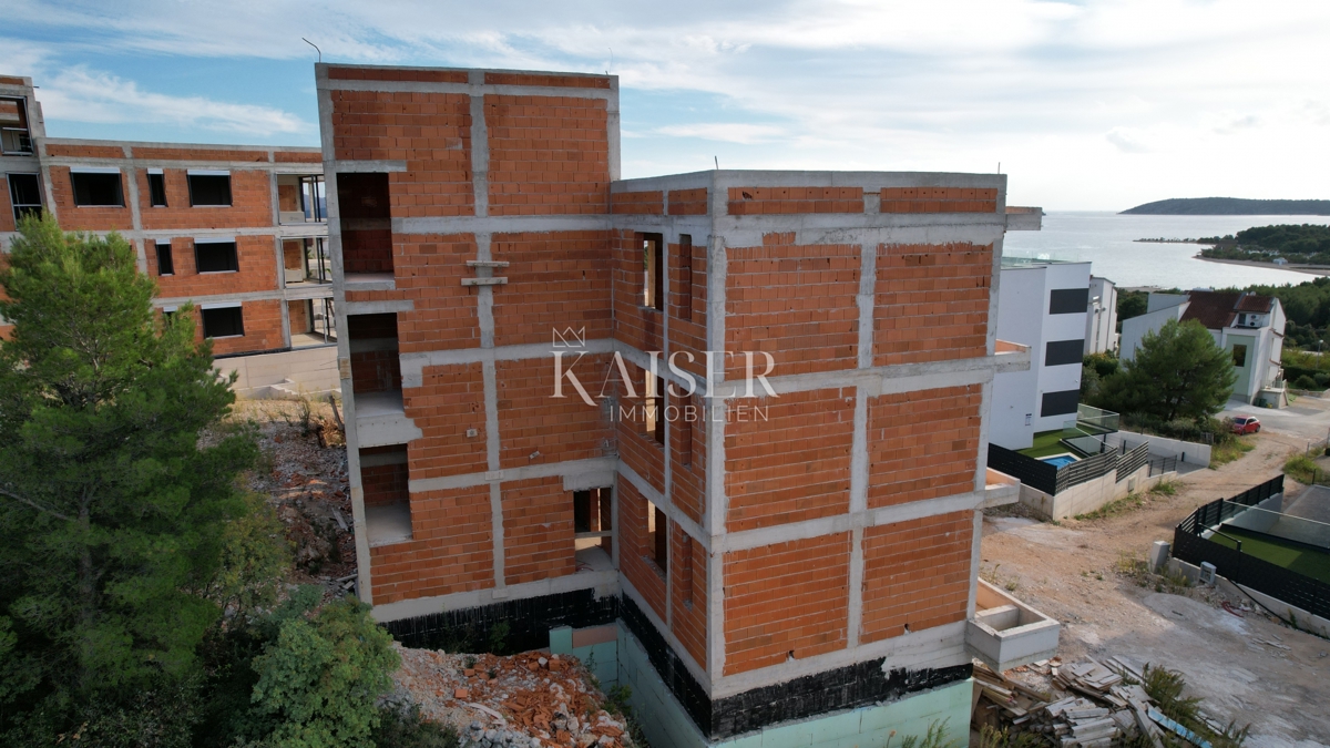 Spazioso appartamento (S1) al piano terra con giardino privato, Mandalina - Šibenik