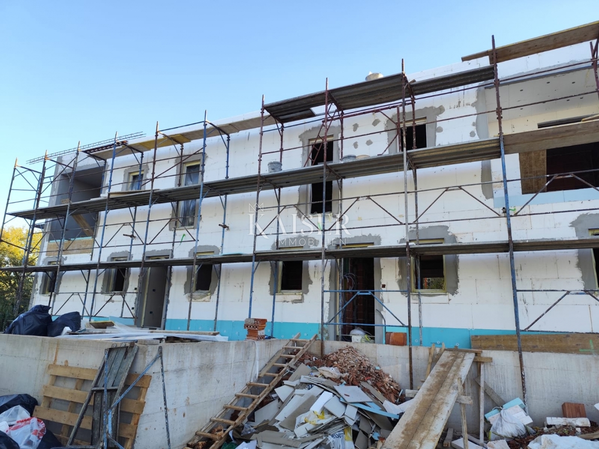 Istria, Parenzo - casa moderna con giardino e 3 camere da letto