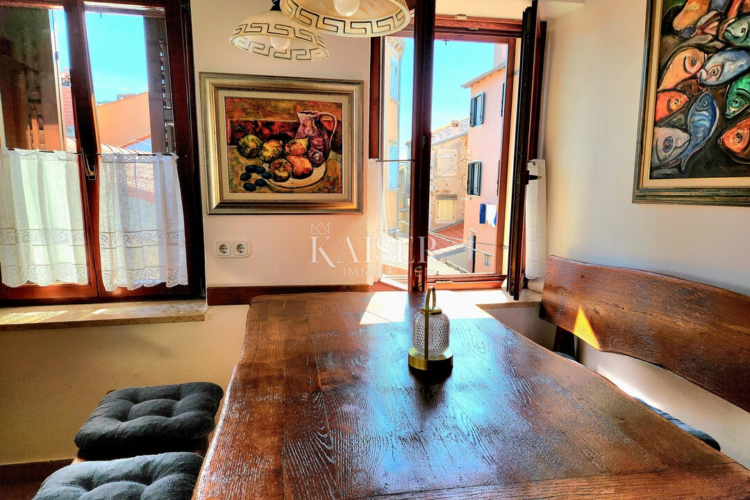 Istria, Rovigno - appartamento 63m2 con vista mare nel centro storico